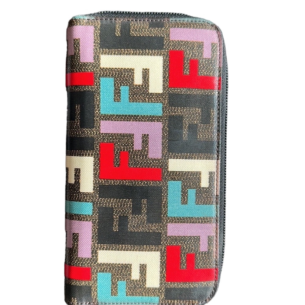 NWOB Fendi canvas coated wallet - Picture 7 of 8